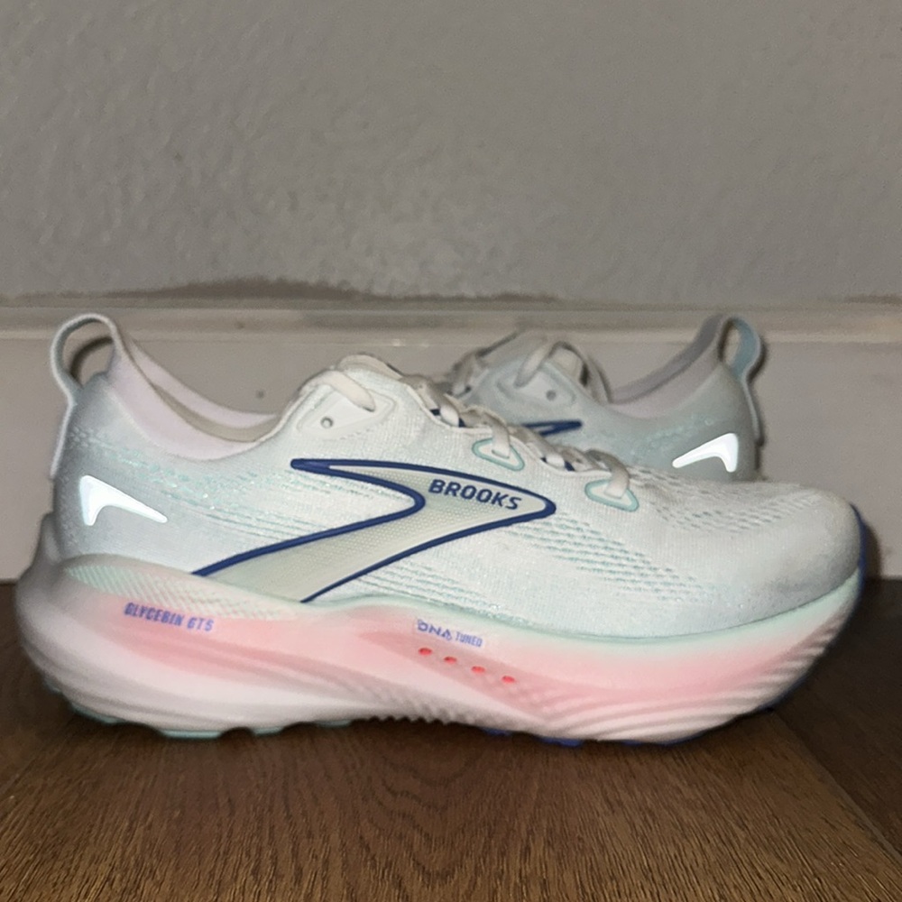 Women’s Brooks Glycerin 22 GTS (wide width)
